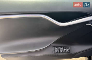 Лифтбек Tesla Model S 2017 в 