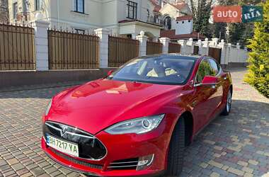 Ліфтбек Tesla Model S 2014 в Одесі