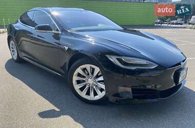 Ліфтбек Tesla Model S 2016 в 