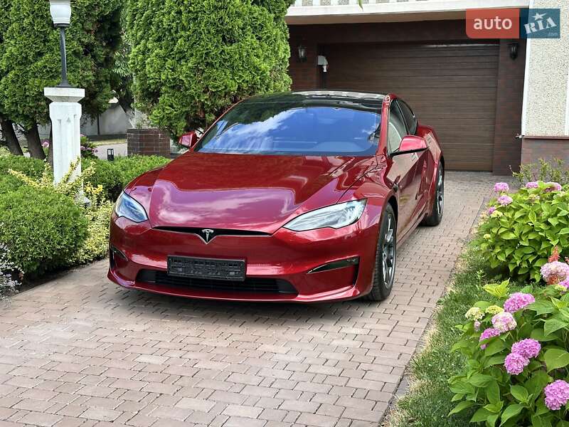 Tesla Model S 2024