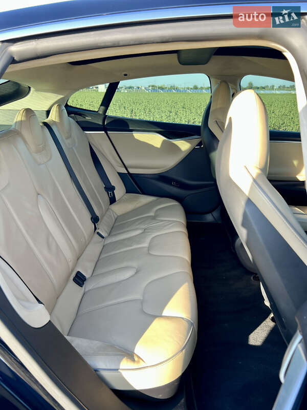 Лифтбек Tesla Model S 2013 в Новомосковске