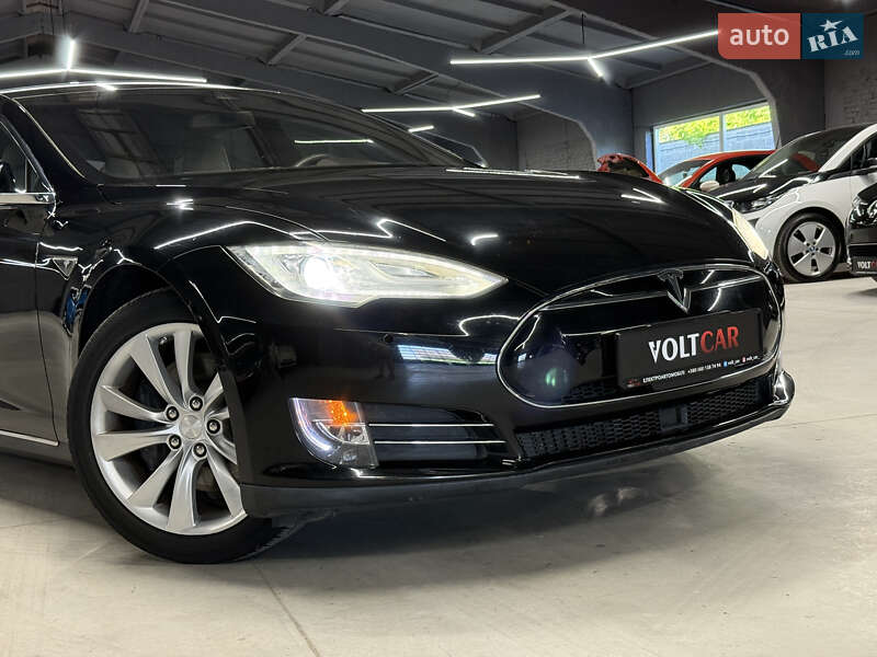 Лифтбек Tesla Model S 2016 в Владимире