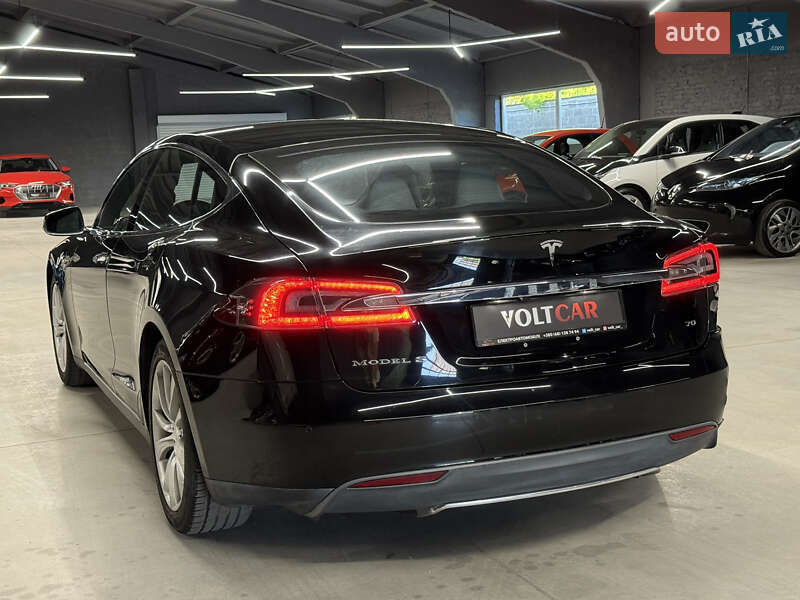 Лифтбек Tesla Model S 2016 в Владимире