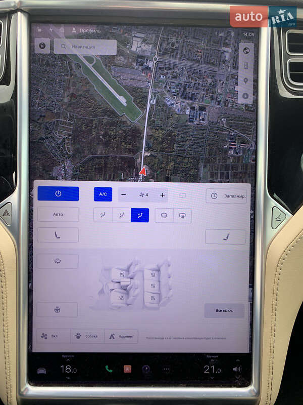 Лифтбек Tesla Model S 2015 в Львове