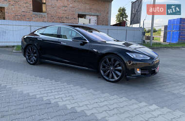 Лифтбек Tesla Model S 2013 в 