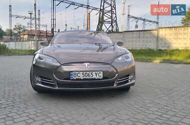 Ліфтбек Tesla Model S 2015 в 