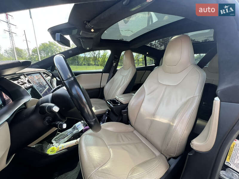 Ліфтбек Tesla Model S 2015 в Запоріжжі