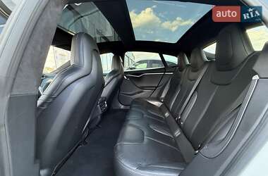 Лифтбек Tesla Model S 2016 в 