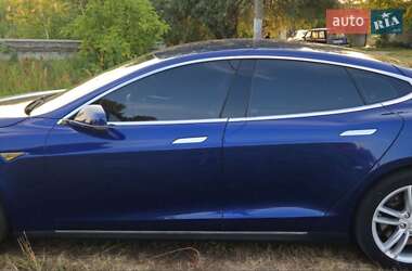 Ліфтбек Tesla Model S 2016 в 