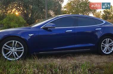 Ліфтбек Tesla Model S 2016 в 