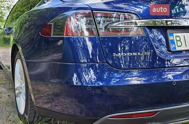 Ліфтбек Tesla Model S 2016 в 