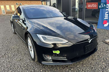 Ліфтбек Tesla Model S 2016 в 