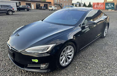 Ліфтбек Tesla Model S 2016 в 