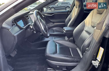 Ліфтбек Tesla Model S 2016 в 