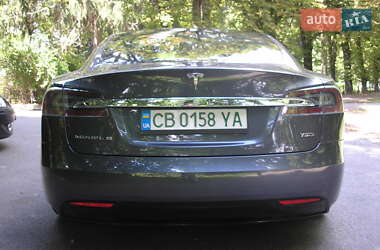 Лифтбек Tesla Model S 2017 в 