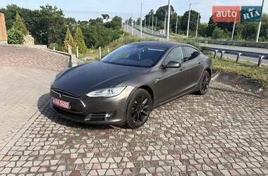 Ліфтбек Tesla Model S 2014 в Рівному