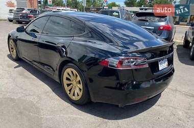Лифтбек Tesla Model S 2018 в 