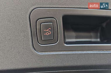 Лифтбек Tesla Model S 2018 в 