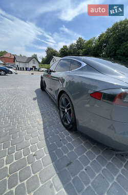 Лифтбек Tesla Model S 2014 в 