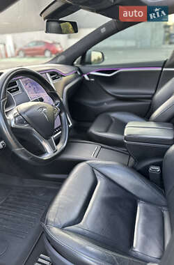 Лифтбек Tesla Model S 2016 в 