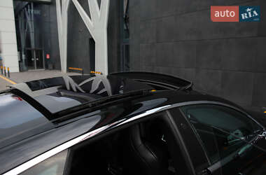 Лифтбек Tesla Model S 2017 в 