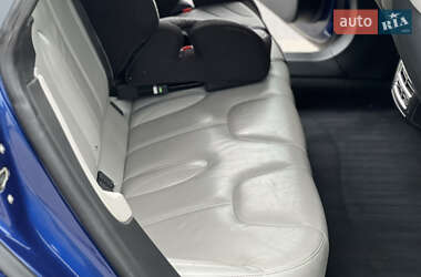 Лифтбек Tesla Model S 2015 в 