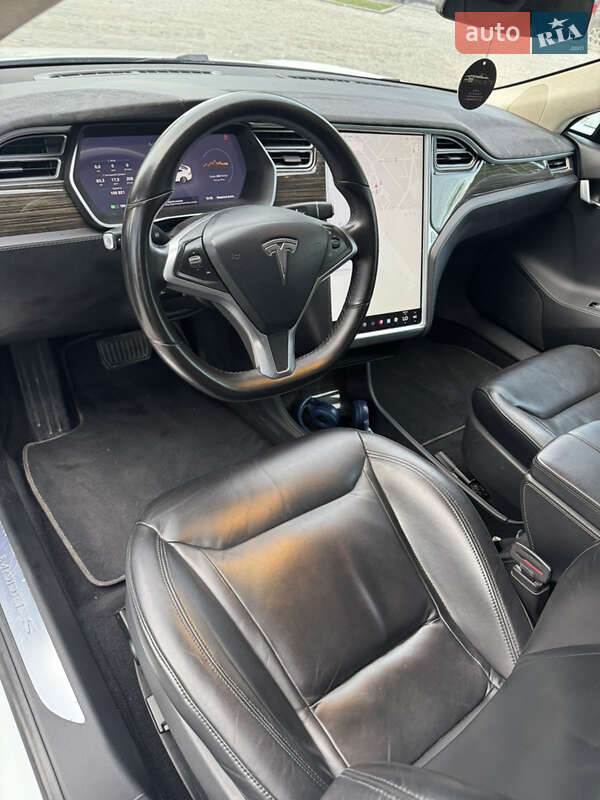Лифтбек Tesla Model S 2015 в Ровно фото 22 Лифтбек Tesla Model S 2015 в Ровно