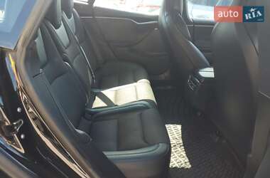 Лифтбек Tesla Model S 2018 в 