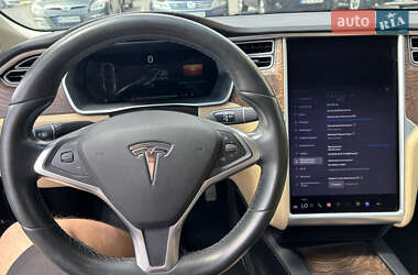 Ліфтбек Tesla Model S 2017 в 