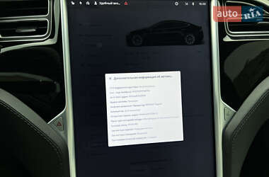 Ліфтбек Tesla Model S 2017 в 