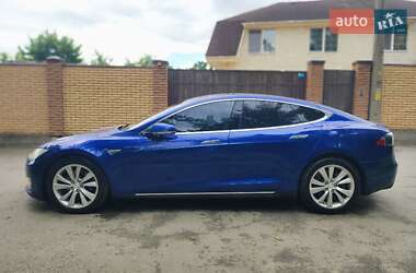 Лифтбек Tesla Model S 2016 в 