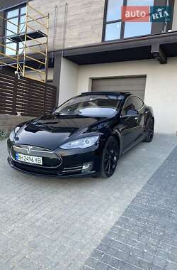 Ліфтбек Tesla Model S 2014 в 