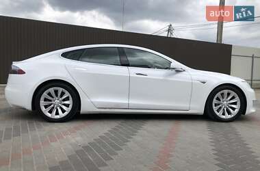 Лифтбек Tesla Model S 2016 в 
