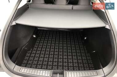 Лифтбек Tesla Model S 2016 в 