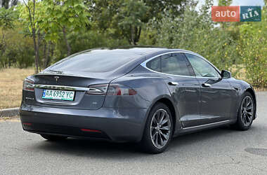 Лифтбек Tesla Model S 2016 в 