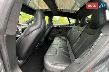 Лифтбек Tesla Model S 2016 в 