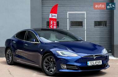 Ліфтбек Tesla Model S 2018 в Києві
