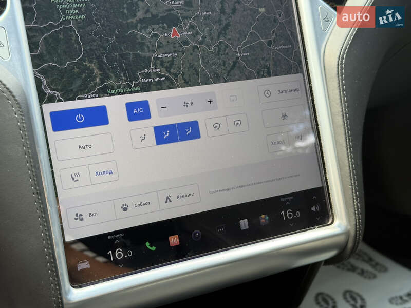Ліфтбек Tesla Model S 2017 в Івано-Франківську