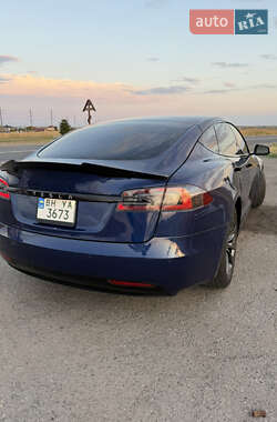 Лифтбек Tesla Model S 2018 в 