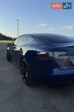 Лифтбек Tesla Model S 2016 в 