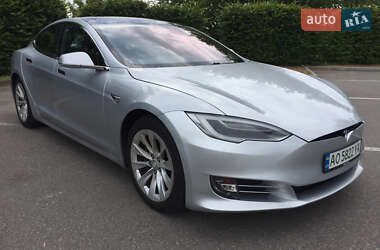 Лифтбек Tesla Model S 2018 в 