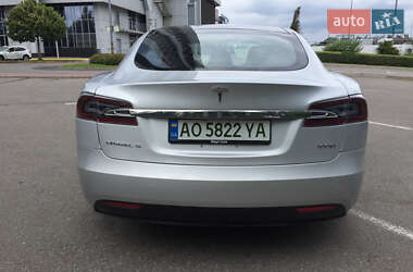 Лифтбек Tesla Model S 2018 в 