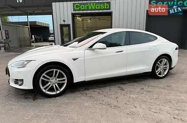 Ліфтбек Tesla Model S 2014 в 