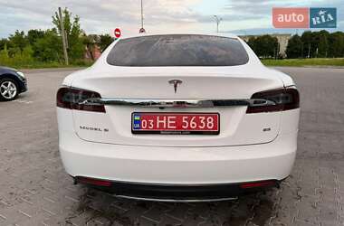 Ліфтбек Tesla Model S 2014 в 