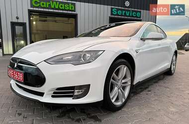 Ліфтбек Tesla Model S 2014 в 