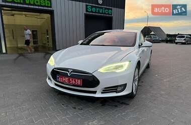 Ліфтбек Tesla Model S 2014 в 