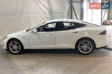 Ліфтбек Tesla Model S 2014 в 