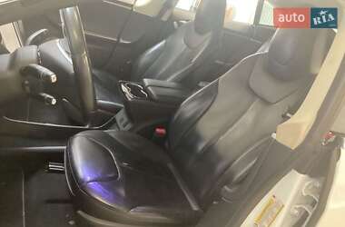 Ліфтбек Tesla Model S 2014 в 