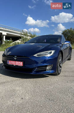 Лифтбек Tesla Model S 2016 в 
