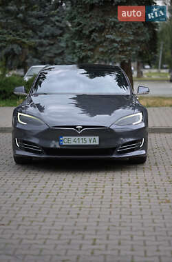 Лифтбек Tesla Model S 2018 в 